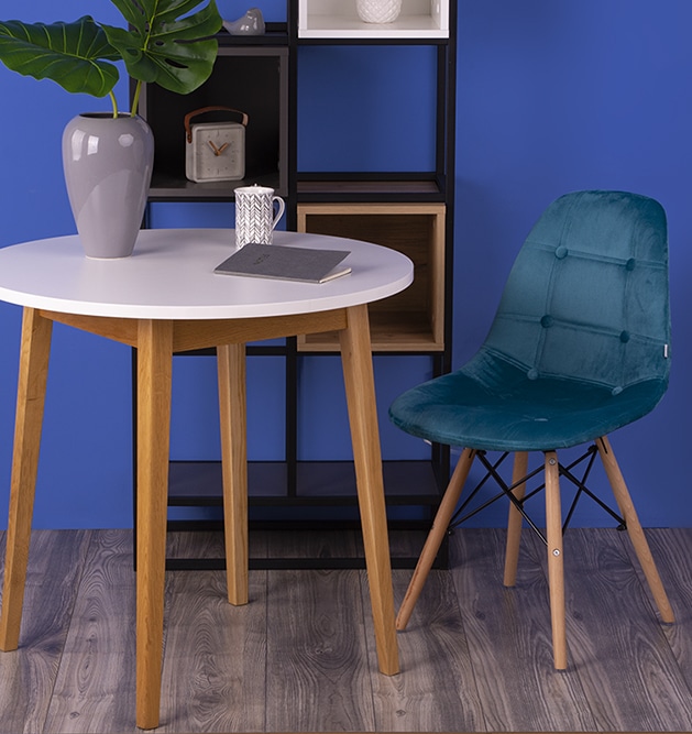 zasłony w kolorze petrol blue