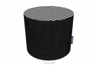 Schwarzer Zickzack-Pouffe modern