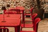 FICCARI Set aus Stühlen und Tisch für die Terrasse aus Polypropylen mit Glasfaser rot 4 Personen rot - Foto 12