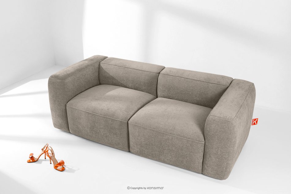 FUBBO Weiches Zweisitzer-Sofa aus einem Gewebestoff in Beige beige - Foto 1