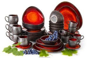 PRIMA, https://konsimo.de/kollektion/prima/ Kombiservice aus handglasierter Keramik für 6 Personen (48 tlg.) rot rot - Foto