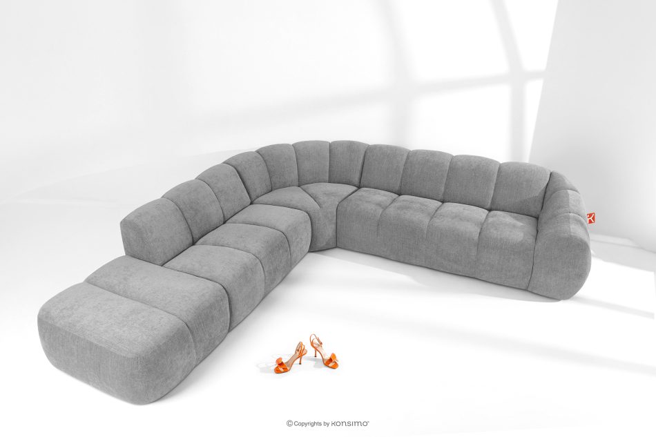 FLAVA Großes gestepptes Ecksofa im Retro-Modern-Stil links hellgrau Hellgrau - Foto 1